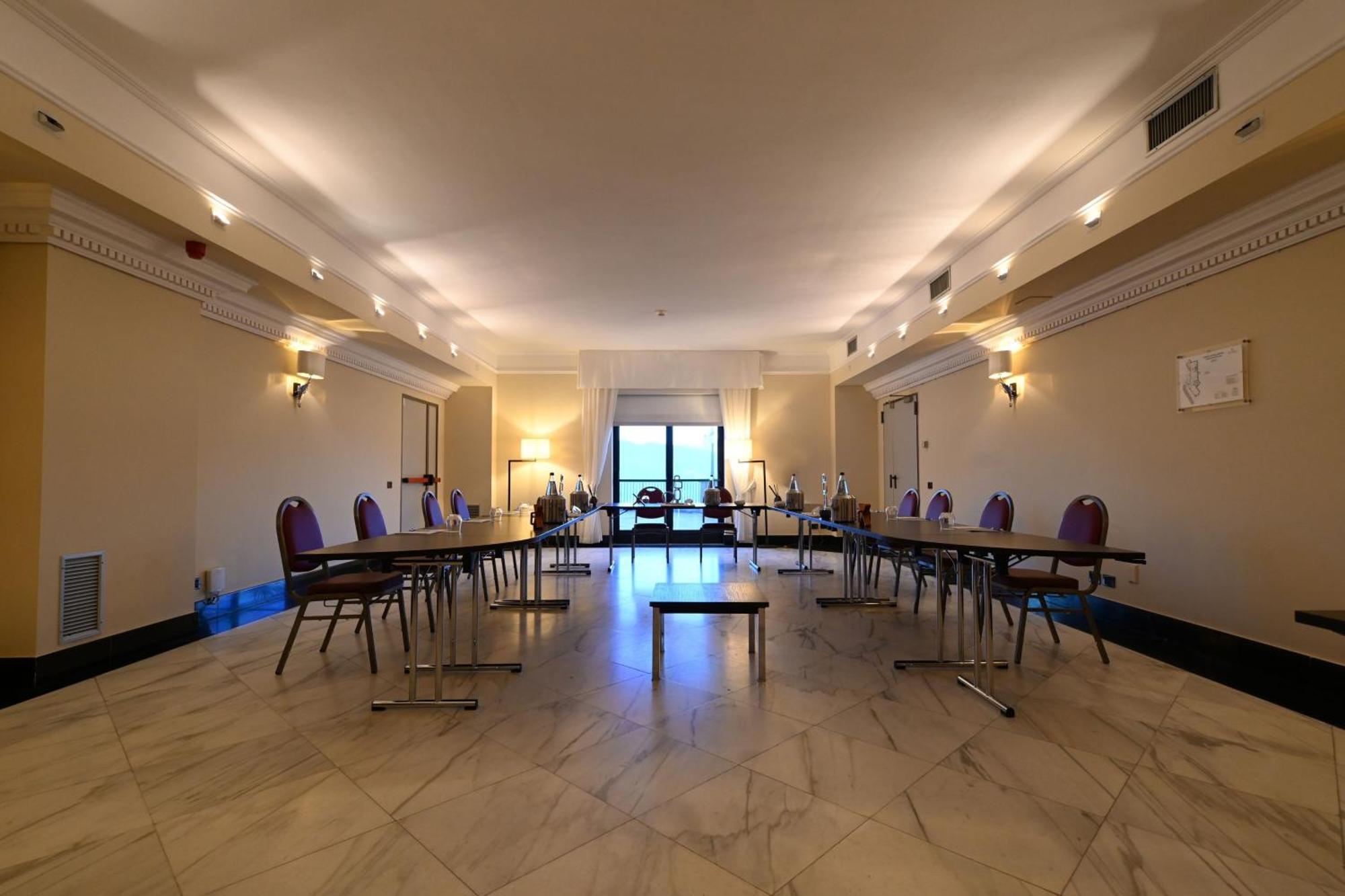 Renaissance Tuscany Il Ciocco Resort & Spa Barga Exterior photo