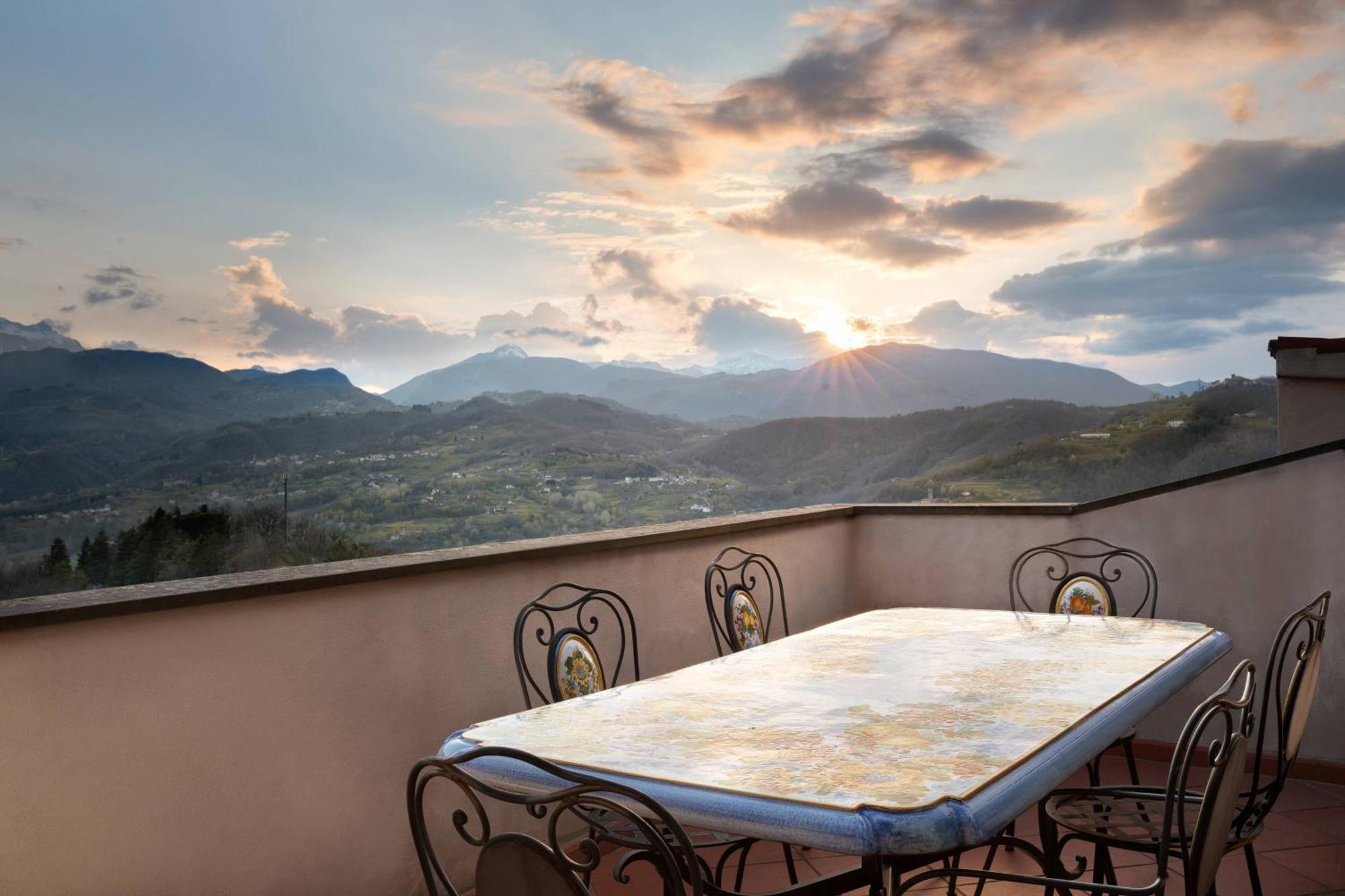 Renaissance Tuscany Il Ciocco Resort & Spa Barga Exterior photo
