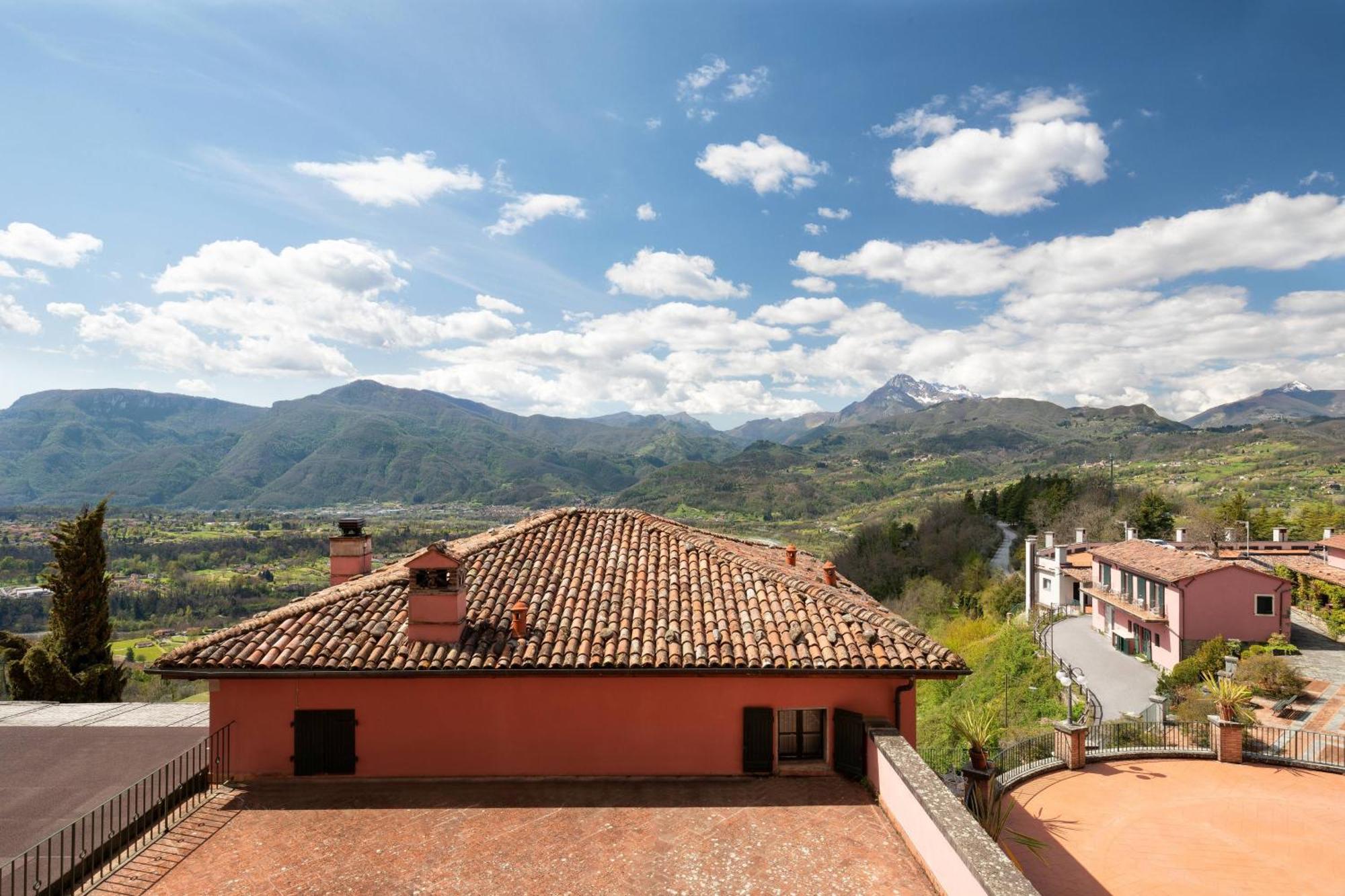 Renaissance Tuscany Il Ciocco Resort & Spa Barga Exterior photo