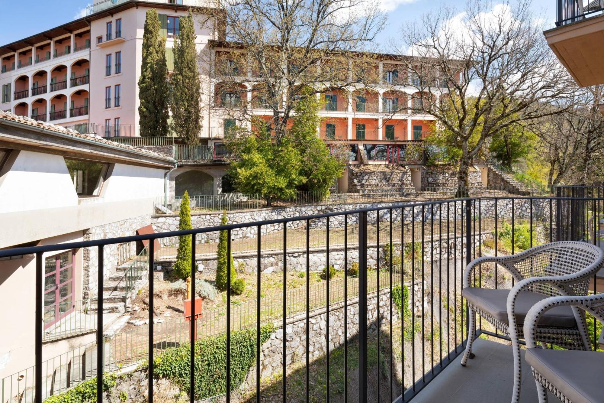 Renaissance Tuscany Il Ciocco Resort & Spa Barga Exterior photo